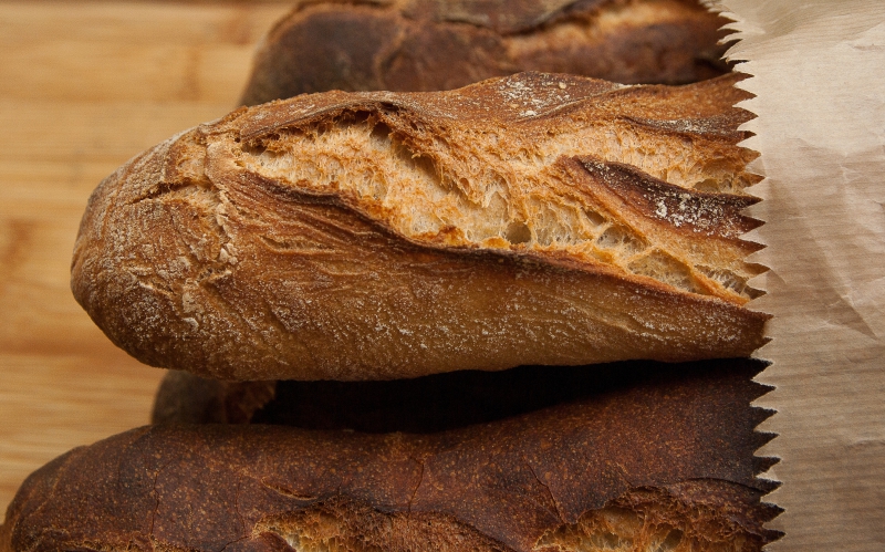 boulangerie-DRAGUIGNAN-min_dish-food-baking-cuisine-bread-bakery-399077-pxhere.com